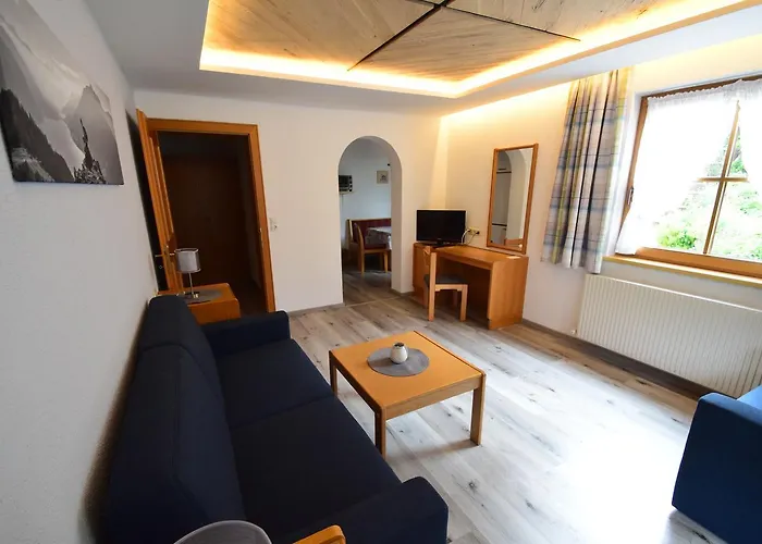 Haus Koehle * 나우더스